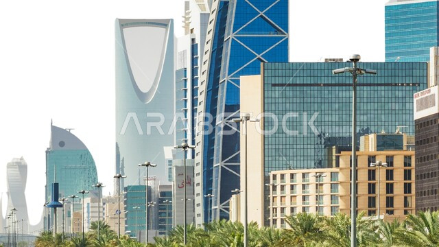 برج المملكة في العاصمة الرياض، الفن الهندسي للابراج وناطحات السحاب، التطور والتقدم العمراني للمنشأت في المملكة العربية السعودية، مكان سياحي مشهور، مناطق جذب واستقطاب السياح من جميع انحاء العالم، التصاميم الهندسية المعمارية على الطراز الحديث والمتطور