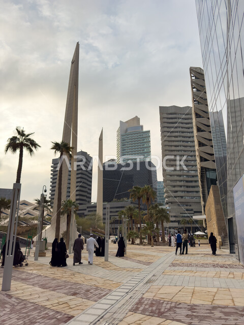 الفن الهندسي المعماري على الطراز الحديث والمتطور لأبراج مدينة الملك عبدالله المالية كافد في الرياض، الوجهة الرئيسية للمال والاعمال، تحقيق النهضة الاقتصادية والتجارية، النمو والتقدم العمراني لناطحات السحاب في المملكة العربية السعودية