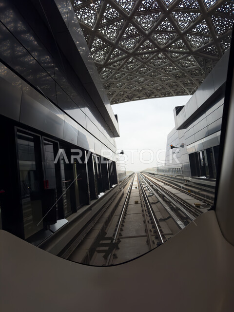 شبكة السكك الحديدية للنقل السريع، التطوير والتقدم الحضاري وتحسين البنية التحتيه، محطة مترو مركز الملك عبد الله المالي ( كافد )، وسائل النقل والمواصلات الحديثة في المملكة العربية السعودية، معلم سياحي مشهور