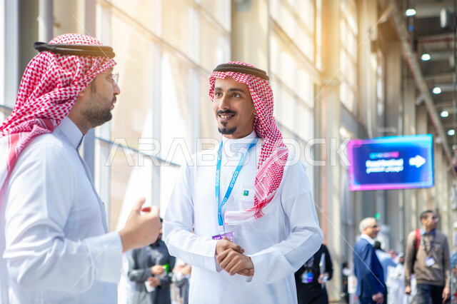 توافد الزوار الى مؤتمر ليب التقني 2025 في مدينة الرياض في المملكة العربية السعودية، التقدم التقني والإبتكارات الحديثه في الخليج العربي, نحو افاق جديده لاستكشاف الانترنت والفضاء، منصه عالميه لتقنيات الذكاء الاصطناعي المستقبلية والروبوتات المتطورة