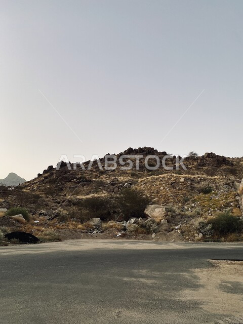 التكوين والتشكيل الصخري، جبل النور في مكة المكرمة، مكان وجود غار حراء، القمم والمرتفعات الجبلية، الأماكن الإسلامية المقدسة والمعالم الدينية المشهورة في المملكة العربية السعودية