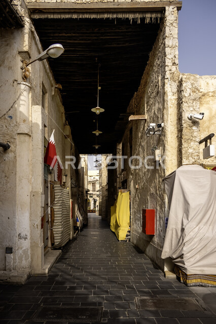 الأسواق الشعبية التقليدية, معلم سياحي مشهور, مقصد الزوار من شتى أنحاء العالم, الفن الهندسي المعماري لمحلات سوق واقف في مدينة الدوحة, التجول في المراكز التجارية في دولة قطر