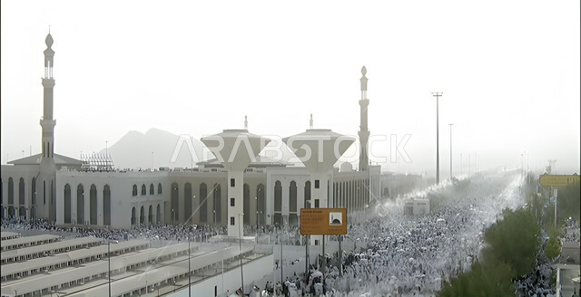 The concept of worship and drawing closer to God, pilgrims and Umrah performers in Mecca, performing Hajj rituals on the Day of Arafah, a destination for Muslims from all over the world, a sacred Islamic religious place and landmark in the Kingdom of Saudi Arabia