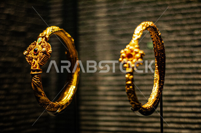  معروضات واثار داخل متحف الإسلامي للفنون في العاصمة القطرية الدوحة, أولى مشاريع متاحف دولة قطر، المؤسسات الرائدة في العالم للفن الإسلامي