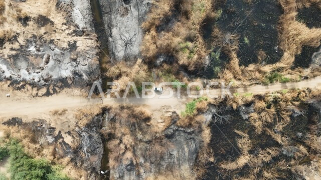 التأثر بأشعة الشمس، الجفاف والحرارة المرتفعة، صورة علوية للوادي الاخضر المحترق في جدة، اماكن طبيعية في المملكة العربية السعودية 