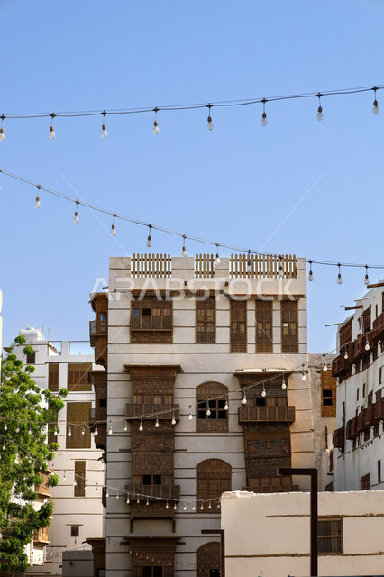 الرواشين القديمه في المدينة التاريخية في جدة، تصميم معماري عربي و إسلامي قديم، البيوت الأثرية في البلد التاريخي في جدة, أماكن سياحية تراثية شعبية في المملكة العربية السعودية، المعالم التاريخية في حي البلد