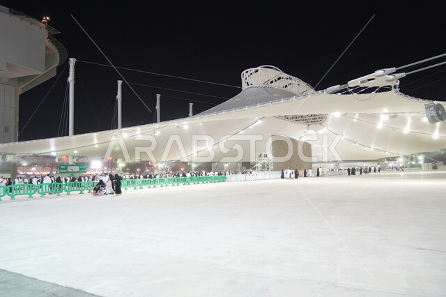 The area of ​​​​stoning the Jamarat in Mecca, famous Islamic landmarks, religious spiritual atmosphere, the arrival of Muslims from all over the world to the Kingdom of Saudi Arabia to perform the Hajj rituals in the month of Dhul-Hijjah, the virtue and reward of supplication and drawing closer to God, Islamic matters and worship