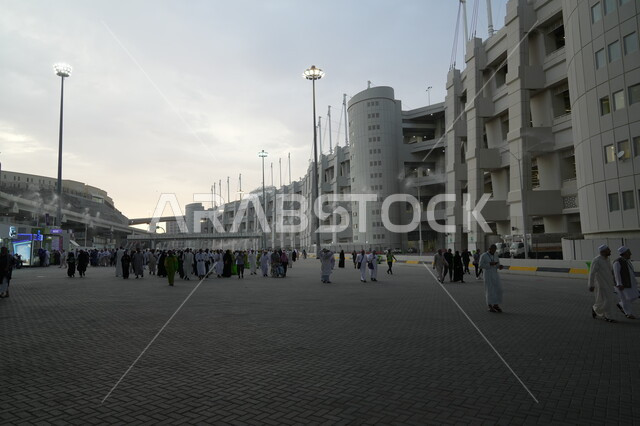 The area of ​​​​stoning the Jamarat in Mecca, famous Islamic landmarks, religious spiritual atmosphere, the arrival of Muslims from all over the world to the Kingdom of Saudi Arabia to perform the Hajj rituals in the month of Dhul-Hijjah, the virtue and reward of supplication and drawing closer to God, Islamic matters and worship