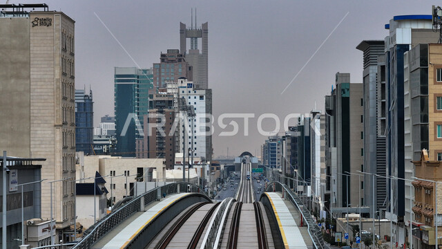  محطة مترو الرياض في العاصمة، النمو العمراني في البناء في المملكة العربية السعودية، الاهتمام بالخدمات العامة ووسائل النقل، التطوير والتقدم الحضاري وتحسين البنية التحتية