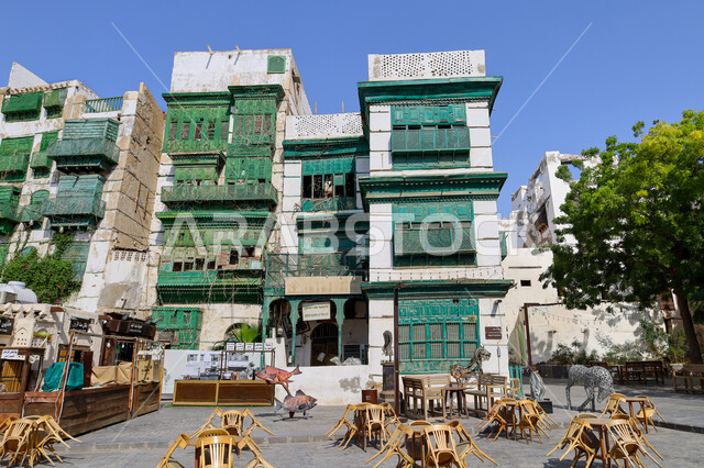 الرواشين القديمه في المدينة التاريخية في جدة، تصميم معماري عربي و إسلامي قديم، البيوت الأثرية في البلد التاريخي في جدة, أماكن سياحية تراثية شعبية في المملكة العربية السعودية، المعالم التاريخية في حي البلد