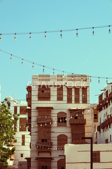 الرواشين القديمه في المدينة التاريخية في جدة، تصميم معماري عربي و إسلامي قديم، البيوت الأثرية في البلد التاريخي في جدة, أماكن سياحية تراثية شعبية في المملكة العربية السعودية، المعالم التاريخية في حي البلد