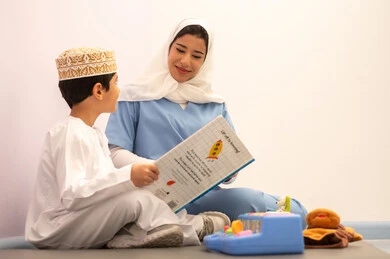 العاب التسلية و الترفيه ، معلمة عربية عمانيه لرياض أطفال تختص بالاعتناء بالاطفال ،أداء الكثير من الأنشطة الممتعة، رياض الاطفال والحاضنات ،ولد سعودي يقوم بالعديد من الانشطة، قضاء اوقات رائعة ،المتعه في العطلة الصيفية