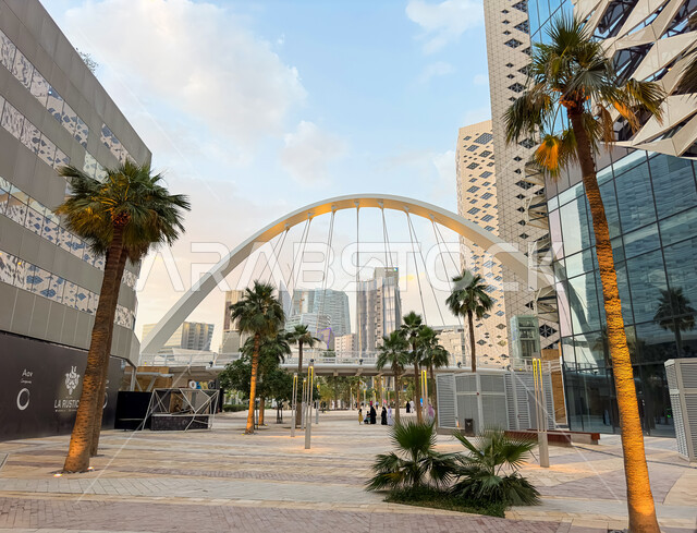 مركز الملك عبد الله المالي (كافد)، الأبراج والمنشآت المالية في مدينة الرياض، التطور والنمو العمراني في السعودية، الفن الهندسي المعماري للمباني وناطحات السحاب المشهورة في المملكة، ازدهار وتحقيق النهضة الاقتصادية والتجارية