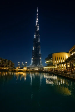 Urban growth and development on the Arabian Gulf coast, the architectural engineering of the Burj Khalifa amidst the skyscrapers of Dubai, the tourist destination of the United Arab Emirates, attracting and attracting tourists from around the world.