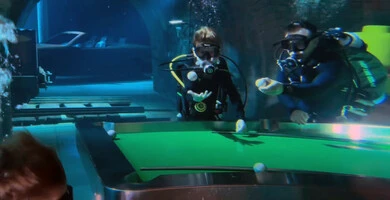 المدينة الغارقة تحت الماء، السياحة في الإمارات العربية المتحدة ، ممارسة نشاط الغطس العميق في ديب دايف دبي، المعالم السياحية المشهورة، جذب واستقطاب السائحين من جميع أنحاء العالم، أماكن ومعالم سياحية ترفيهية، أكبر مكان للغوص تحت الماء