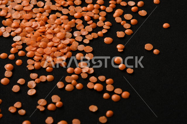 حبوب العدس الاحمر ,بذور العدس النباتي الجاف, بذور صحيه, بروتين مفيد