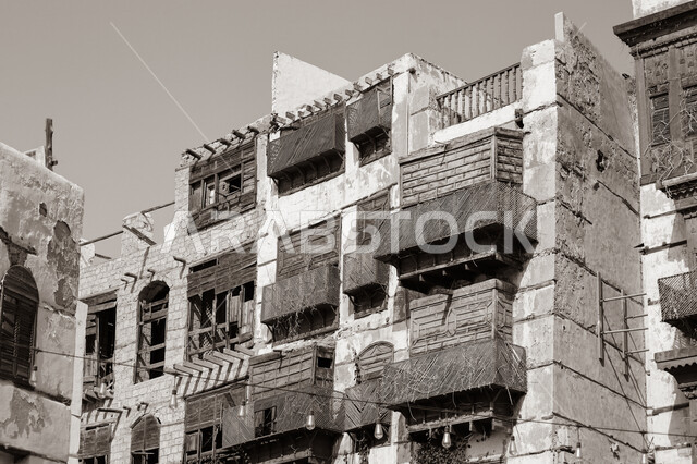 الرواشين القديمه في المدينة التاريخية في جدة، تصميم معماري عربي و إسلامي قديم، البيوت الأثرية في البلد التاريخي في جدة, أماكن سياحية تراثية شعبية في المملكة العربية السعودية، المعالم التاريخية في حي البلد