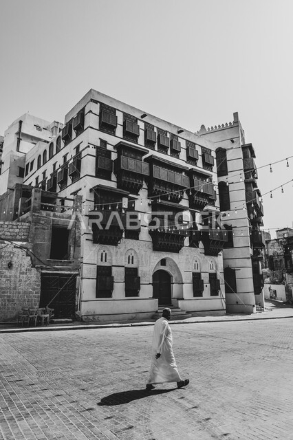 الرواشين القديمه في المدينة التاريخية في جدة، تصميم معماري عربي و إسلامي قديم، البيوت الأثرية في البلد التاريخي في جدة, أماكن سياحية تراثية شعبية في المملكة العربية السعودية، المعالم التاريخية في حي البلد