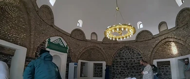 Abu Bakr Al-Siddiq Mosque in Medina, archaeological and historical mosques in the Kingdom of Saudi Arabia, tourist religious places in Medina, sacred Islamic landmarks, Islamic-style architecture