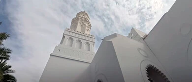 معلم ومكان ديني مقدس في المملكة العربية السعودية، العبادة والتقرب إلى الله، صورة مقربة لمآذنة مسجد قباء في المدينة المنورة في النهار، الفن الهندسي المعماري والديكورات الاسلامية على الطراز الحديث معلم ومكان ديني مقدس في المملكة العربية السعودية، العبادة والتقرب إلى الله، صورة مقربة لمآذنة مسجد قباء في المدينة المنورة في النهار، الفن الهندسي المعماري والديكورات الاسلامية على الطراز الحديث