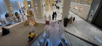 دبي مول بإمارة دبي، السياحة في الإمارات العربية المتحدة، مراكز التسوق والمتاجر الفاخرة، اماكن الأنشطة العائلية الترفيهية، الفن الهندسي والتصاميم والديكورات الداخلية للمولات