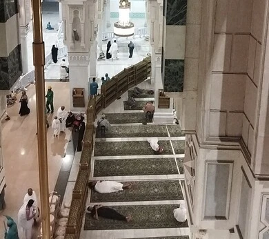 Worship and closeness to God, a sacred Islamic religious landmark in the Kingdom of Saudi Arabia, the interior architectural art of mosques in the Islamic style, decorations and chandeliers of the Prophet's Chamber inside the Prophet's Mosque