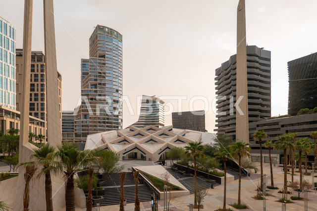 ابراج مركز الملك عبدالله المالي (كافد) في مدينة الرياض في النهار, تحقيق النهضة الاقتصادية, الشركات الرائدة في الخدمات المصرفية، الوجهة المثالية للمال والأعمال في المملكة العربية السعودية، الفن الهندسي المعماري على الطراز الحديث للمباني التجارية