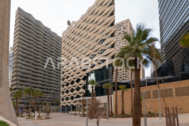  ابراج مركز الملك عبدالله المالي (كافد) في مدينة الرياض في النهار, تحقيق النهضة الاقتصادية, الشركات الرائدة في الخدمات المصرفية، الوجهة المثالية للمال والأعمال في المملكة العربية السعودية، الفن الهندسي المعماري على الطراز الحديث للمباني التجارية