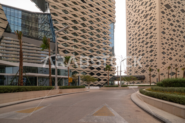  الفن الهندسي المعماري على الطراز الحديث للمباني التجارية، ابراج مركز الملك عبدالله المالي (كافد) في مدينة الرياض في النهار, تحقيق النهضة الاقتصادية, الشركات الرائدة في الخدمات المصرفية، الوجهة المثالية للمال والأعمال في المملكة العربية السعودية