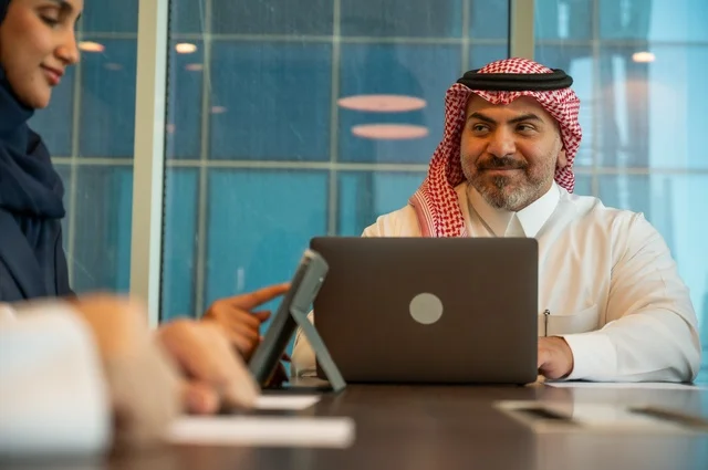 Study and analysis of new projects, use of modern technical devices, unity and teamwork, work development and problem-solving, holding a meeting for a team of Saudi Gulf Arab workers inside the company headquarters, workshops and training, a Saudi office profession and job, exchange of experiences and ideas.