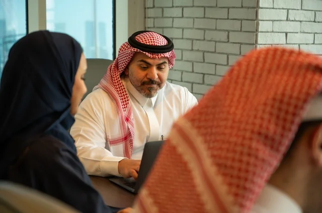 Study and analysis of new projects, use of modern technical devices, unity and teamwork, work development and problem-solving, holding a meeting for a team of Saudi Gulf Arab workers inside the company headquarters, workshops and training, a Saudi office profession and job, exchange of experiences and ideas.