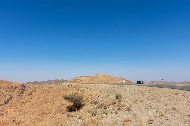 التكوينات والتشكيلات الصخرية في المملكة العربية السعودية ،الاستمتاع بالمناظر الطبيعية الجبلية الصحراوية ،   التضاريس والتكوينات الصخريه في الصحاري