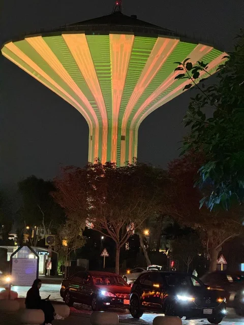 الابراج وناطحات السحاب في مدينة الرياض بالمملكة العربية السعودية، طرق وتقنيات التخزين، الأماكن والمعالم السياحية المشهورة، الفن الهندسي المعماري لبناء خزان الماء