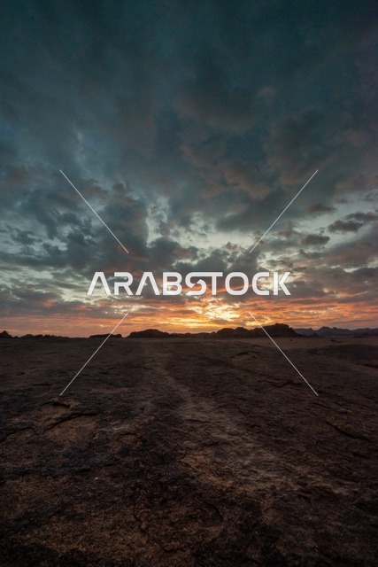 صورة لجمال الطبيعة في المملكة العربية السعودية ،غروب الشمس في كورنيش جدة ، جمال الطبيعة الخلابة على ساحل مدينة جدة ، معالم السياحة في المملكة العربية السعودية