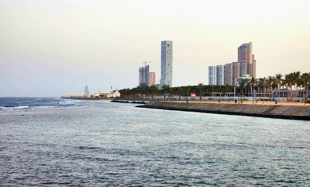 A beautiful view of the Jeddah waterfront in the Kingdom of Saudi Arabia, Jeddah Corniche, tourism in Saudi Arabia, coastal places in Jeddah, Red Sea shores, towers and skyscrapers, tourism in Saudi Arabia.