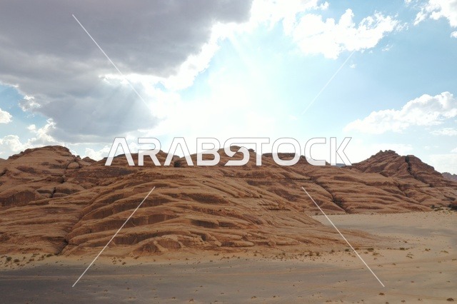 حضارة العلا العربية الإسلامية القديمة ، الجمال التاريخي لقرية العلا التراثية بمدينة العلا غرب المملكة العربية السعودية ، أماكن سياحية بالسعودية ، معالم تاريخية وأثرية قديمة في بلدة العلا القديمة ، مباني طينية قديمة ،محافظة العلا بالسعودية