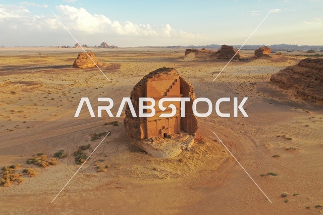 حضارة العلا العربية الإسلامية القديمة ، الجمال التاريخي لقرية العلا التراثية بمدينة العلا غرب المملكة العربية السعودية ، أماكن سياحية بالسعودية ، معالم تاريخية وأثرية قديمة في بلدة العلا القديمة ، مباني طينية قديمة ، ، محافظة العلا بالسعودية