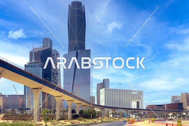 ابراج مركز الملك عبدالله المالي (كافد) في مدينة الرياض في النهار, تحقيق النهضة الاقتصادية, الشركات الرائدة في الخدمات المصرفية، الوجهة المثالية للمال والأعمال في المملكة العربية السعودية، الفن الهندسي المعماري على الطراز الحديث للمباني التجارية