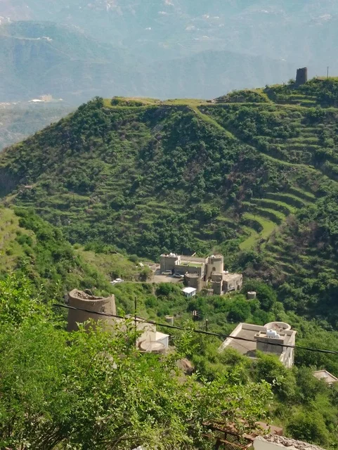 The distinctive landscapes, the enchanting nature in the province of Faifa in the Jazan region in the south of the Kingdom of Saudi Arabia, the famous tourist spots, the green plants and trees on the peaks and mountainous heights in the Jazan region.