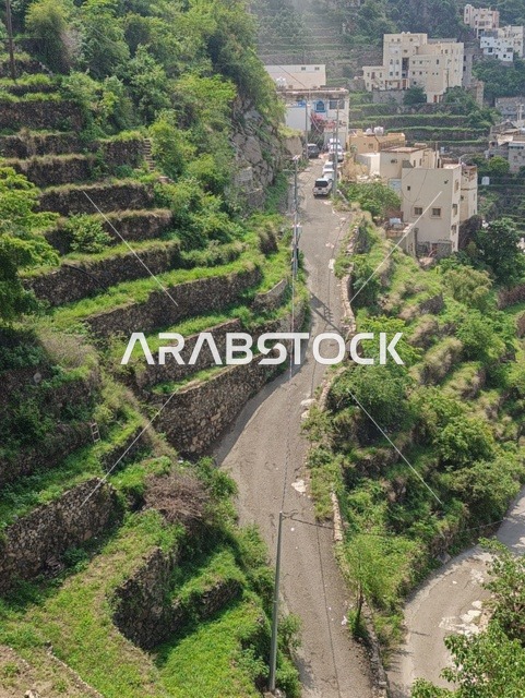 الاماكن السياحية المشهورة، الطبيعة الساحرة في محافظة فيفاء بمنطقة جازان جنوب المملكة العربية السعودية ،النباتات الخضراء والأشجار على القمم والمرتفعات الجبلية في منطقة جازان، المناظر الطبيعية المتميزة