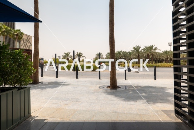 مشروع واجهة الرياض، اماكن الجلوس الخارجية في واجهه روشن في النهار، مكان ومنطقة ترفيهيه سياحية في المملكة العربية السعودية، أنشطة وفعاليات عائلية مسلية، مراكز التسلية والترفيه والتسوق التجاري في مدينة الرياض