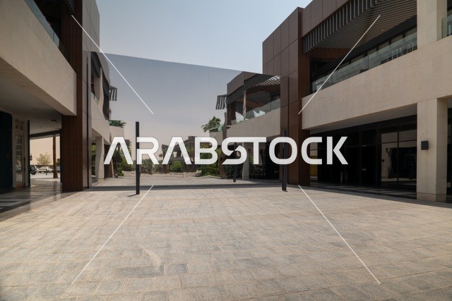 Entertainment and leisure centers and commercial shopping in the city of Riyadh, the Riyadh Front project, outdoor seating areas at the Roshan Front during the day, a recreational and tourist area in the Kingdom of Saudi Arabia, fun family activities and events.