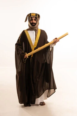 The Saudi National Day is on September 23, commemorating the founding of the first Saudi state on February 22. A portrait of an Arab Saudi Gulf man wearing a bisht, ghutrah, and agal on the founding day, holding a sword in his hand, the day we began in 1727.