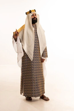 The anniversary of the establishment of the first Saudi state is on February 22, the commemoration of Saudi National Day is on September 23, a portrait of an Arab Saudi Gulf man wearing a bisht, ghutrah, and agal on the founding day holding a sword in his hand, the day we began 1727 AD. The anniversary of the establishment of the first Saudi state is on February 22, the commemoration of Saudi National Day is on September 23, a portrait of an Arab Saudi Gulf man wearing a bisht, ghutrah, and agal on the founding day holding a sword in his hand, the day we began 1727 AD.