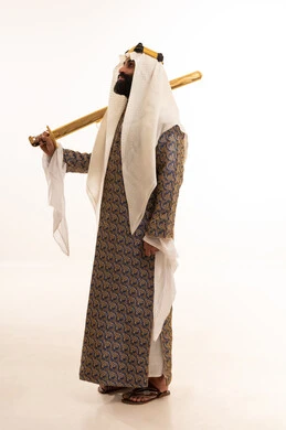 The anniversary of the establishment of the first Saudi state is on February 22, the commemoration of Saudi National Day is on September 23, a portrait of an Arab Saudi Gulf man wearing a bisht, ghutrah, and agal on the founding day holding a sword in his hand, the day we began 1727 AD. The anniversary of the establishment of the first Saudi state is on February 22, the commemoration of Saudi National Day is on September 23, a portrait of an Arab Saudi Gulf man wearing a bisht, ghutrah, and agal on the founding day holding a sword in his hand, the day we began 1727 AD.