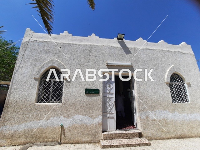 مسجد عداس التاريخي في الطائف، ومقاصد اسلامية مقدسة، العبادة والتقرب الى الله، دعوة المسلمين للصلاة جماعة، المعالم والمساجد الإسلامية والاثرية في السعودية