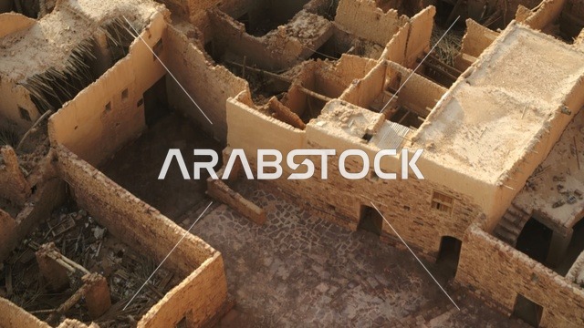 المعالم والاماكن السياحية المشهورة, صورة مقربة جوية علوية للبيوت الطينية في قرية اشيقر التراثية في محافظة شقراء بمدينة الرياض, الحضارة التاريخية القديمة في المملكة العربية السعودية