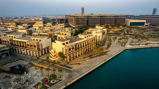 جامعة الملك عبدالله لعلوم التقنية ،الفن الهندسي المعماري على الطراز الحديث, المعالم المشهورة في المملكة العربية السعودية