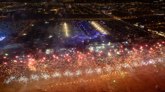 Festive recreational activities, the Madel Beast event, participation in happy occasions and holidays in Saudi Arabia, enjoying watching fireworks and firecrackers.