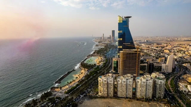 The towers and skyscrapers in the coastal city, the architectural engineering art of the Corniche Tower building in Jeddah, the waterfront in the Kingdom of Saudi Arabia, enjoying the aquatic natural scenery, the skyline and famous commercial landmarks during the day. The towers and skyscrapers in the coastal city, the architectural engineering art of the Corniche Tower building in Jeddah, the waterfront in the Kingdom of Saudi Arabia, enjoying the aquatic natural scenery, the skyline and famous commercial landmarks during the day.